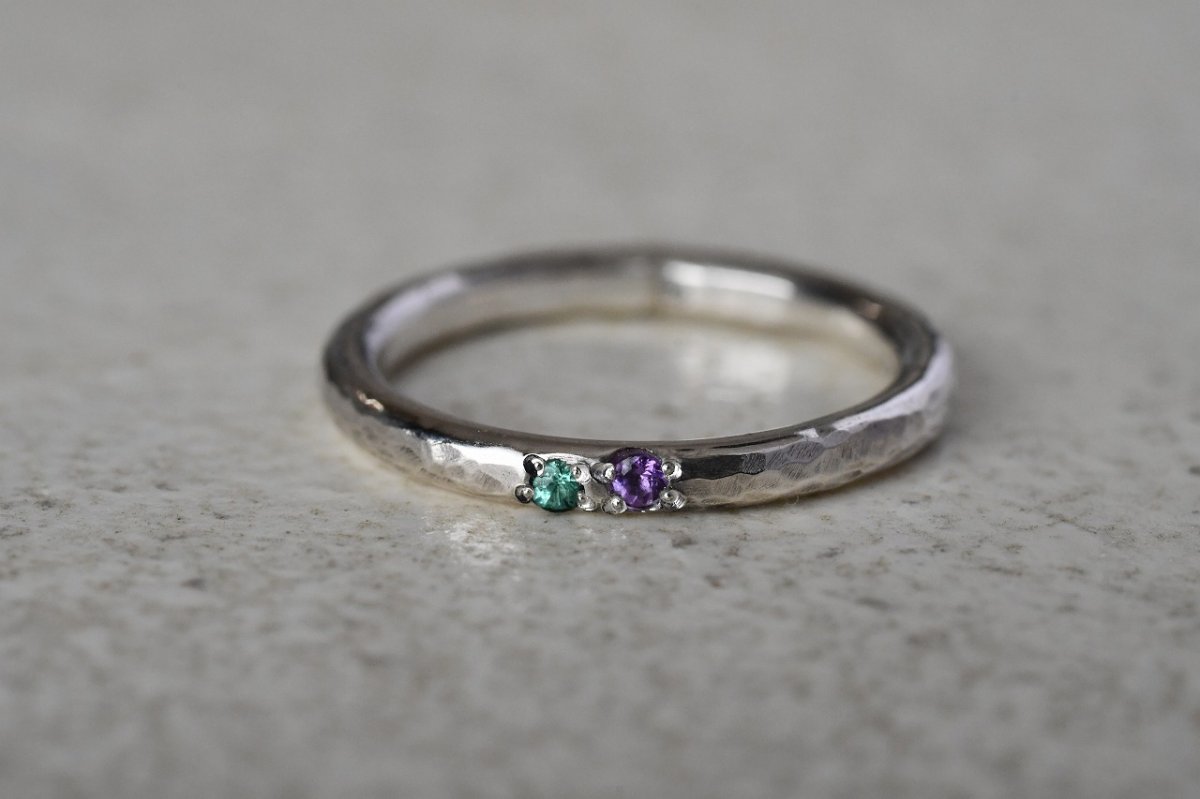 画像1: 並ぶ日常の物語〜アメジスト・エメラルド〜 (1)