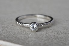 画像2: 月佳〜ホワイトジルコン〜 (2)